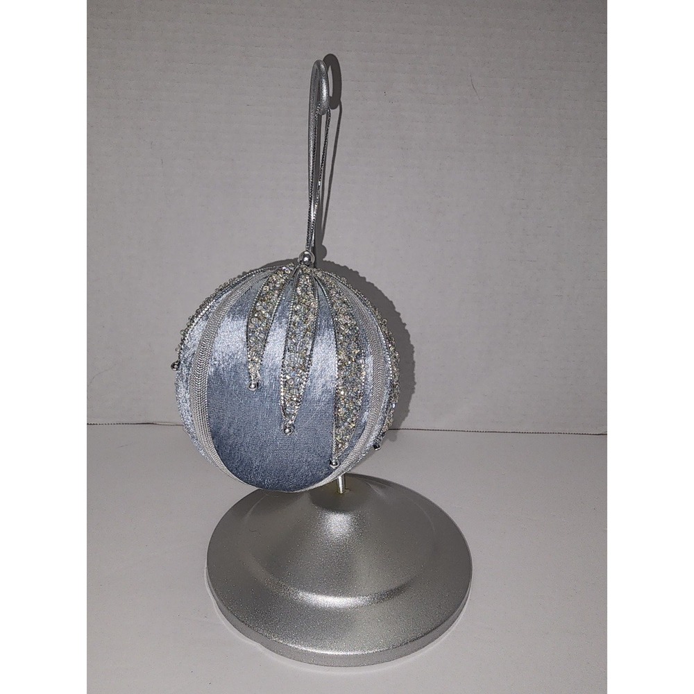 Beautiful‎ beaded velvet Christmas Tree Ornament
